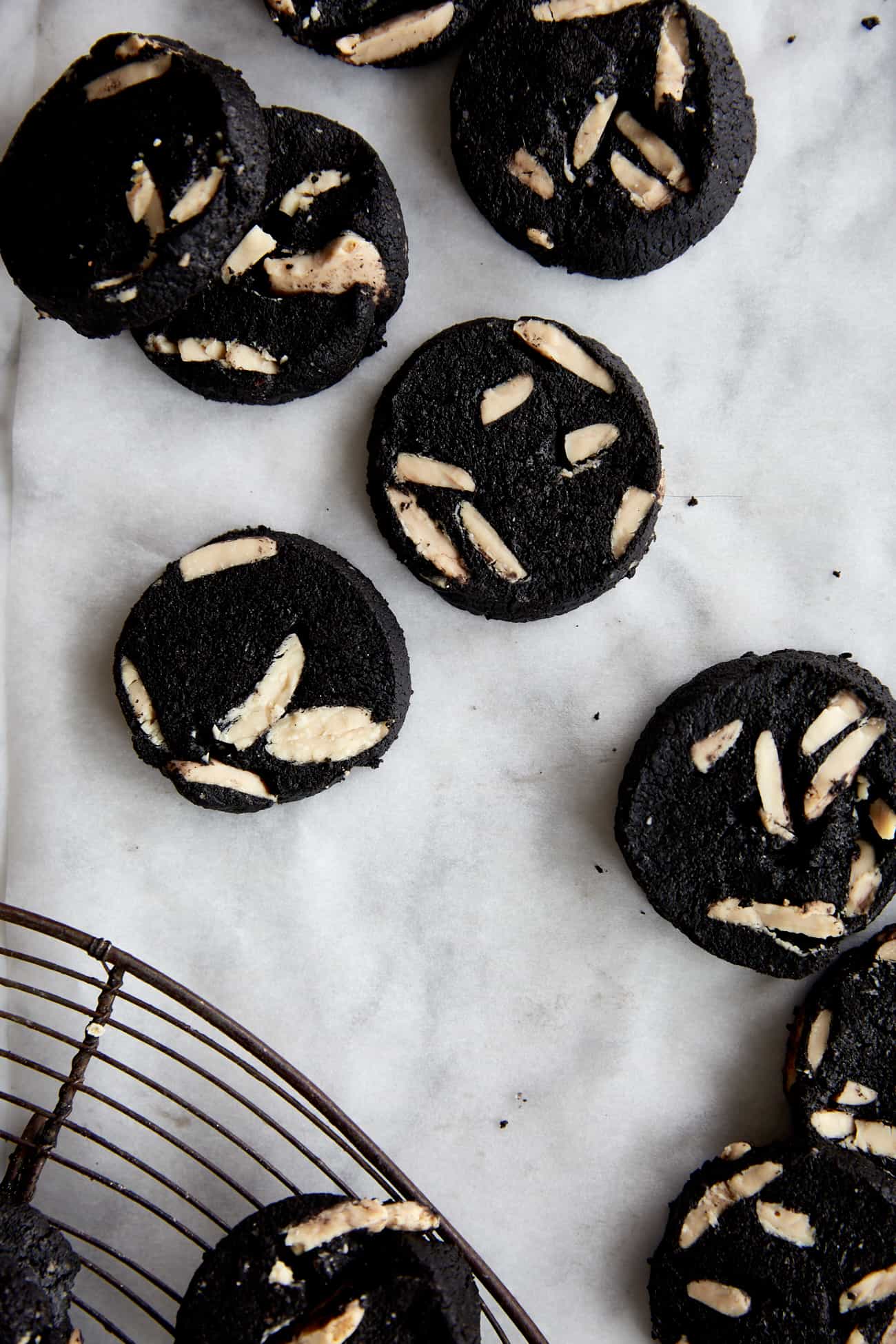 close up of cookies & cream shortbread cookies